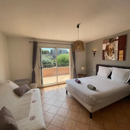 Hotel Avec Piscine 10x5 M